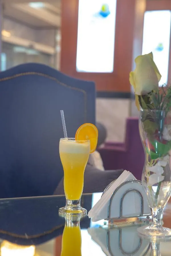 Madina Palace Hotel DDjeddah 3*, Djeddah